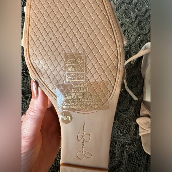 Jessica Simpson Suede Nude heels Size 9.5 - Picture 10 of 11
